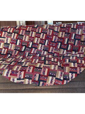 Homemade Tablecloth Patchwork 70in Round Circular Quilt Leafs Blue Maroon Tan